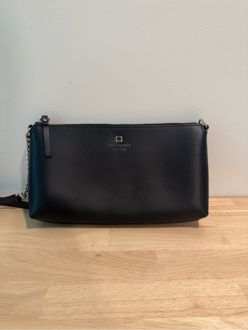 kate spade black leather shoulder bag with chain strap
